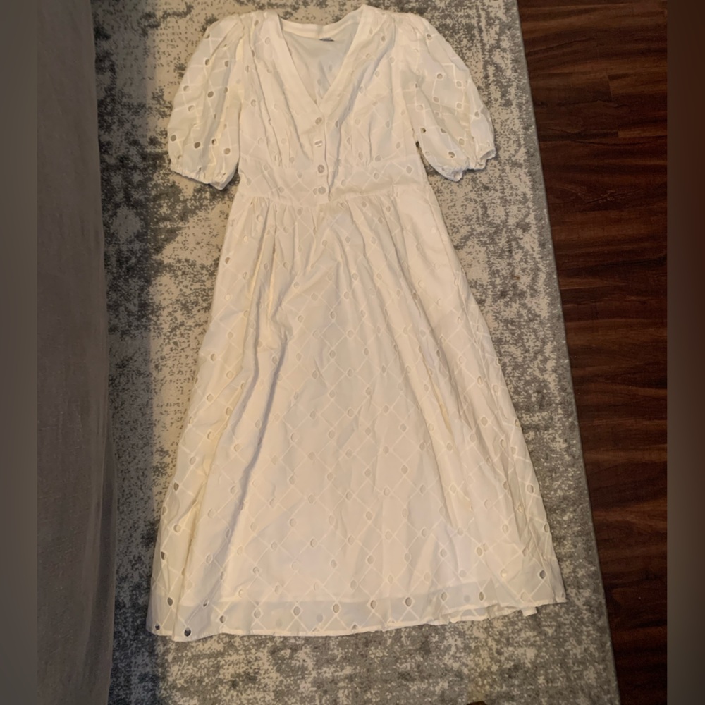 Eyelet Puff Sleeve Midi Dress